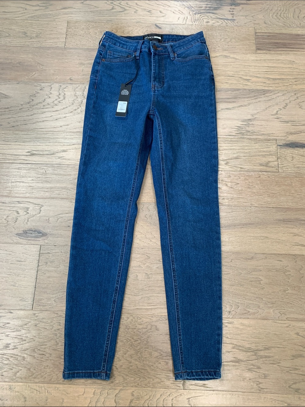 NWT Fashion Nova Mid-Rise Skinny Jeans in Deep Indigo Junior Size 7